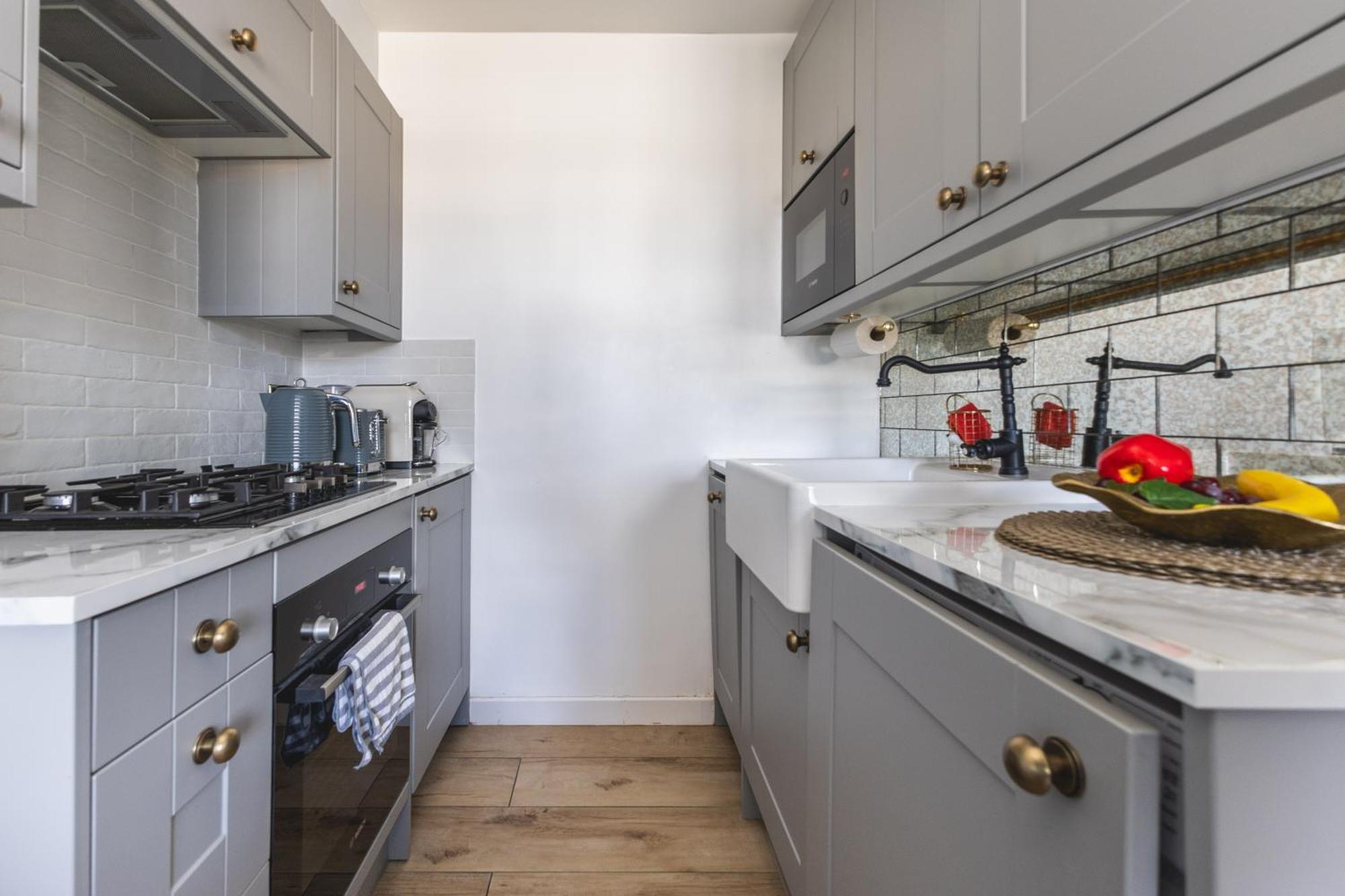 Luxurious 1-Bedroom Apartment In Kensington Londra Exterior foto